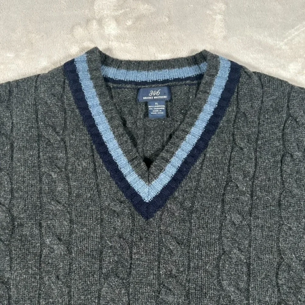 VTG Brooks Brothers 346 V-Neck Sweater Men XL Gray Lambswool Cashmere Cable Knit